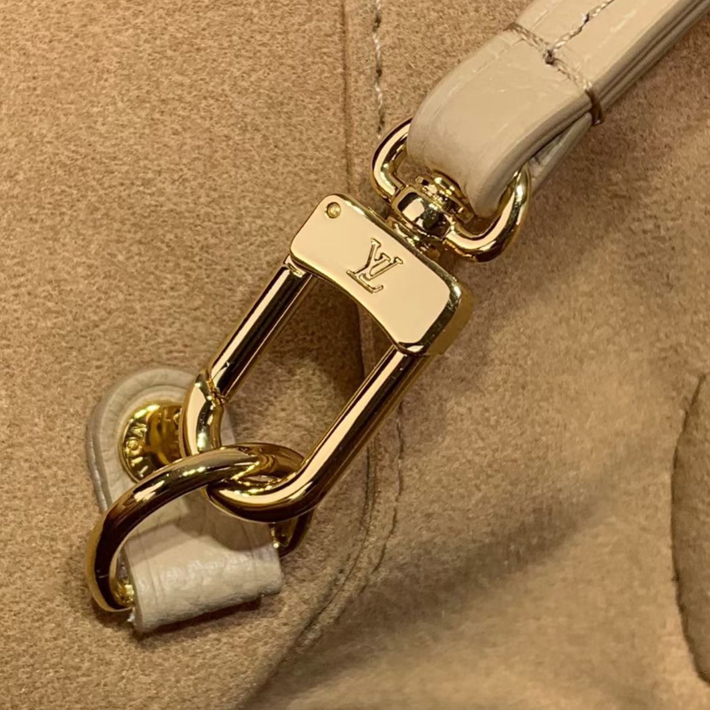 L.o.u.i.s  V.u.i.t.t.o.n | Neverfull MM