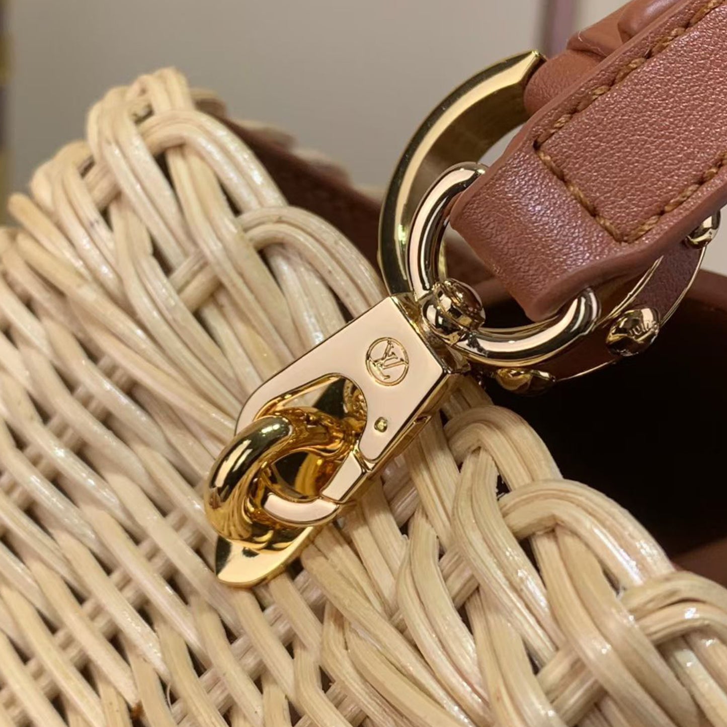 L.o.u.i.s V.u.i.t.t.o.n | Capucines BB Rattan Top Handle Bag – Tan