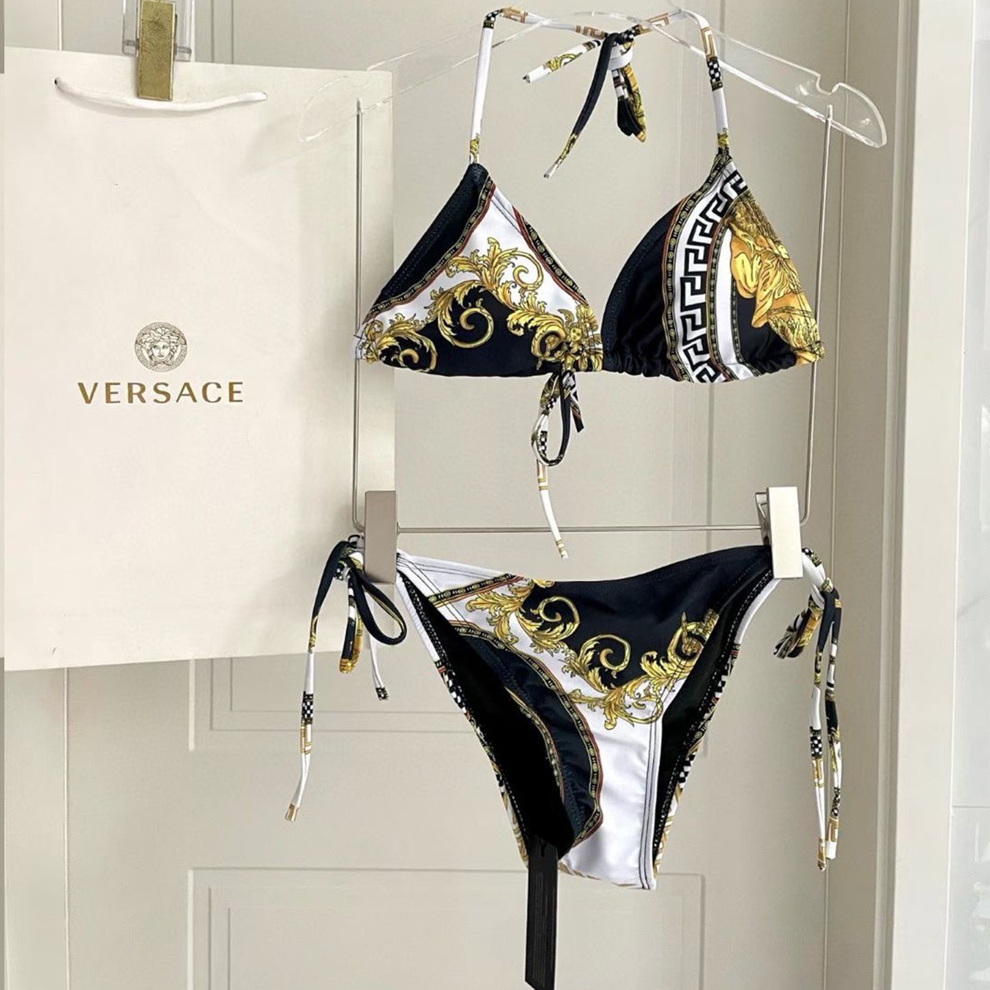 V.E.R.S.A.C.E | La Coupe Des Dieux Bikini Top