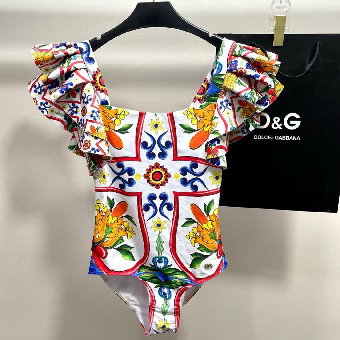 D·O·L·C·E & G·A·B·B·A·N·A Majolica Print Canvas and Leather Tote Bag