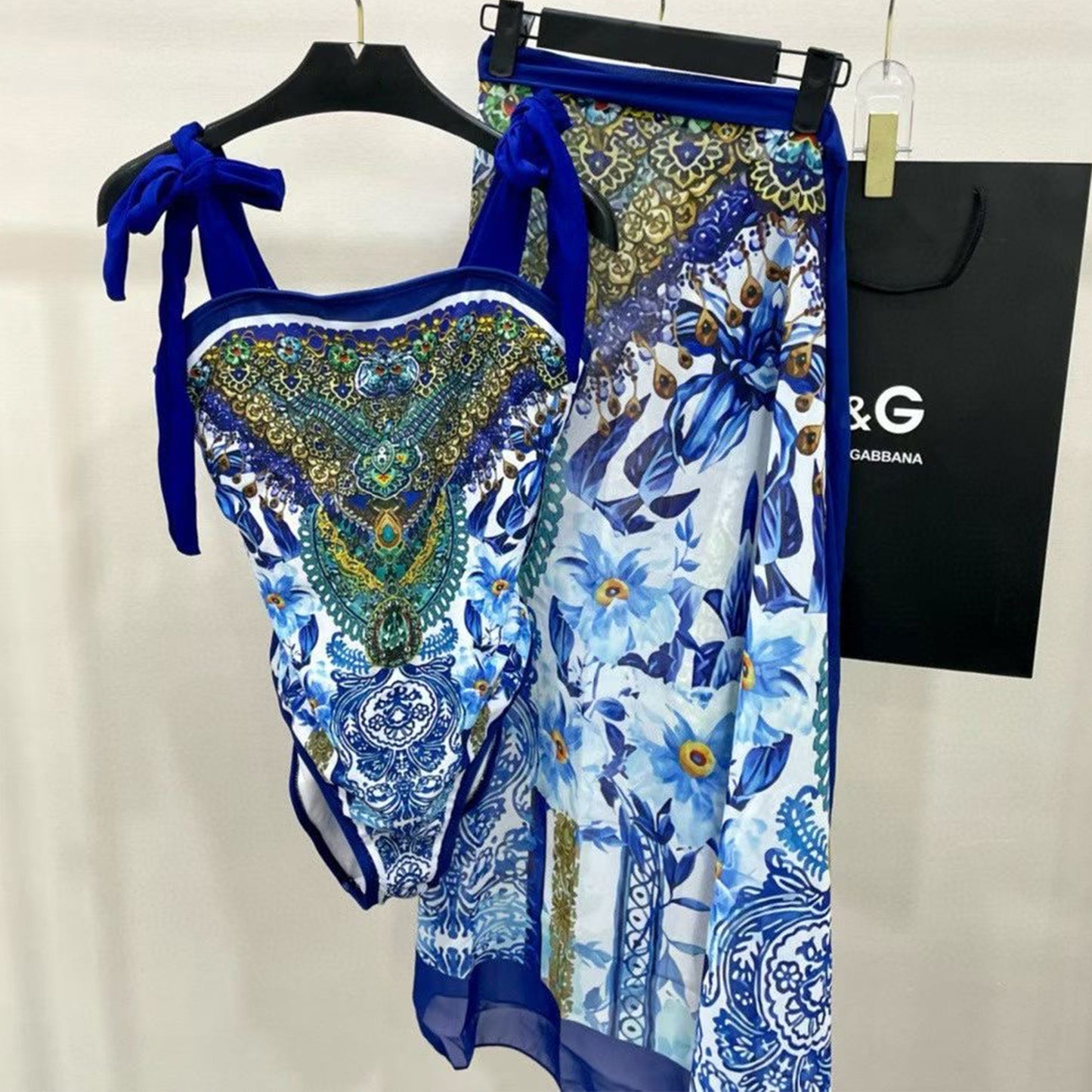 D·O·L·C·E & G·A·B·B·A·N·A Majolica Print One-Piece Swimsuit and Silk Scarf Set