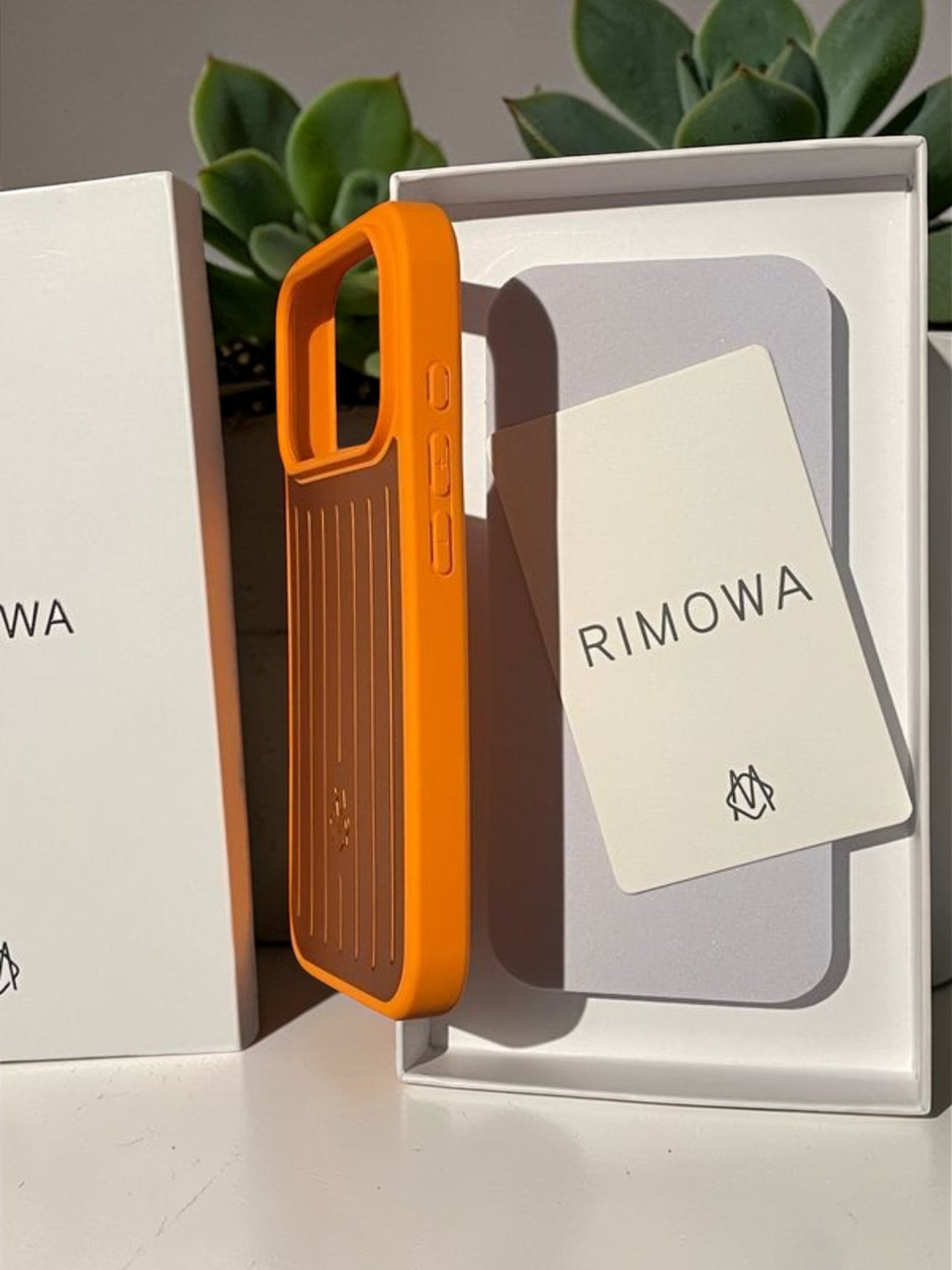 The R.I.M.O.W.A Aluminum iPhone 17 Pro Max Case